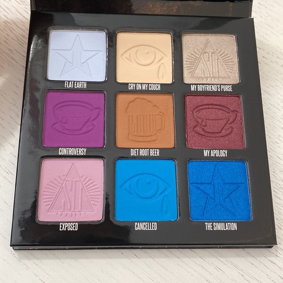 NWT Mini Controversy Eyeshadow Palette - Picture 5 of 8